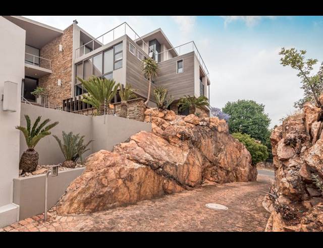 4 BEDROOM HOUSE FOR SALE IN BEDFORDVIEW